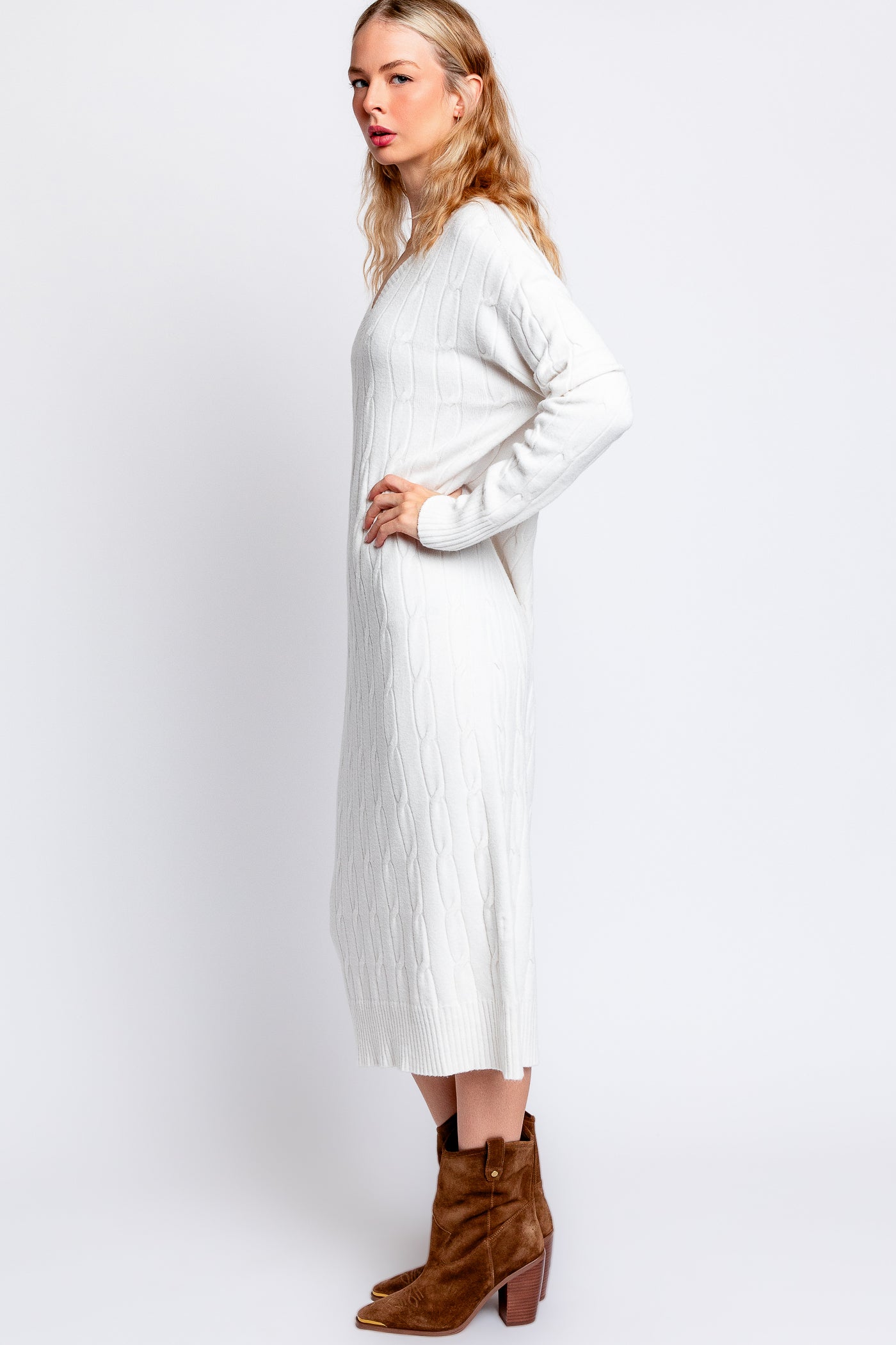 Milio Milano V-Neck Cable Knit Sweater Dress