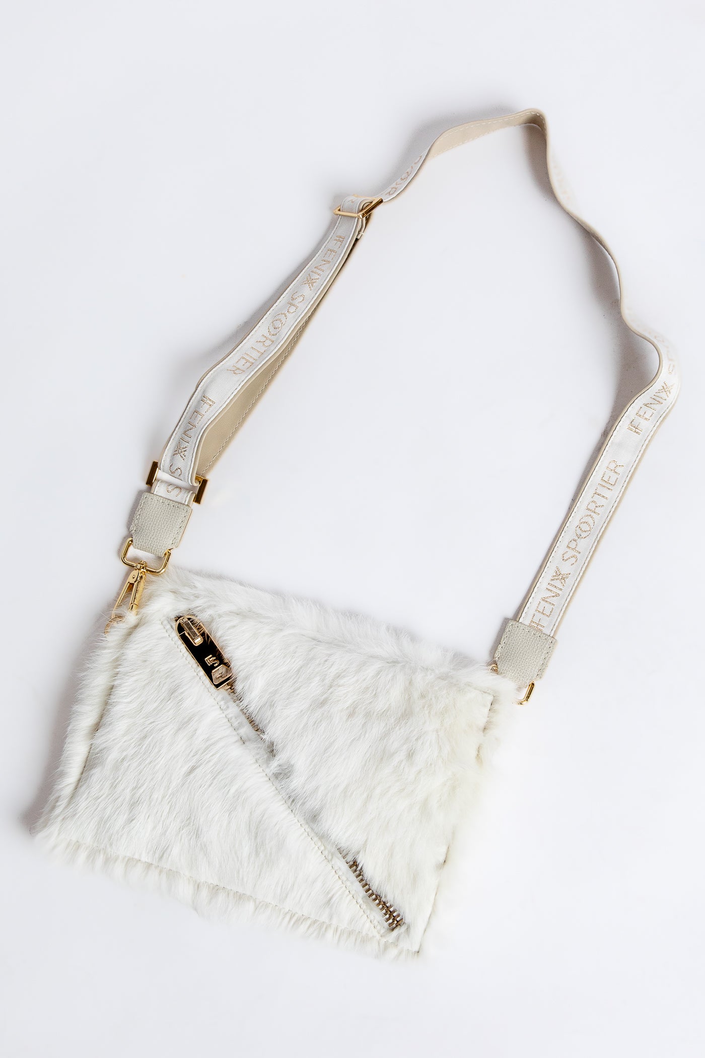 Fenix Sportier Just Let Go Fur Clutch