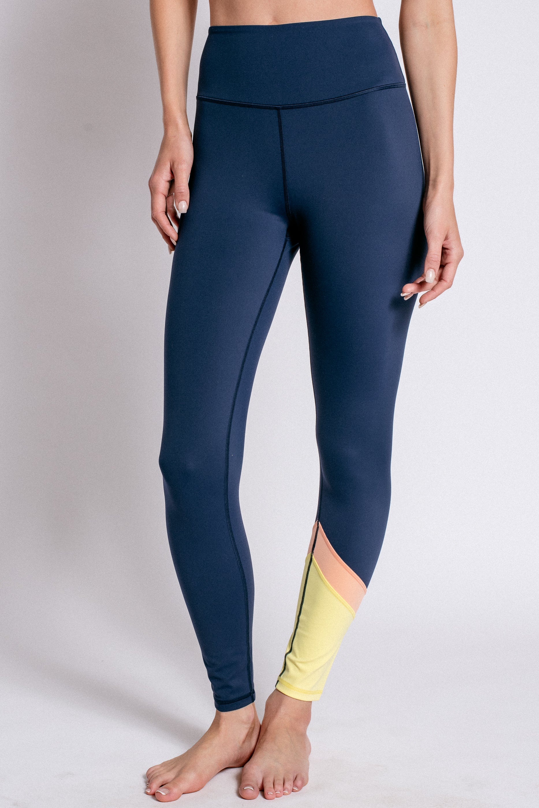 Spiritual Gangster NirvanaTech Baldwin 7/8 Legging